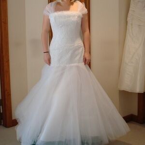 Sonia Cholette Elegant White Strapless Wedding Dress